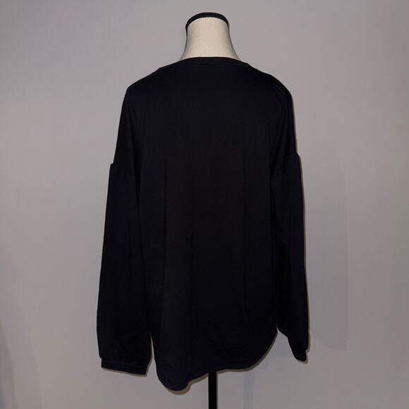 Love Scarlett Black Floral Embroidered Sweatshirt women’s Size XL - Picture 2 of 6